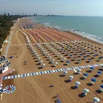 Seafront Flat With Amazing View In Lignano Lignano Sabbiadoro