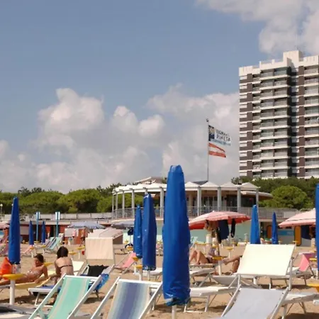 Seafront Flat With Amazing View In Lignano 公寓 利尼亚诺萨比亚多罗