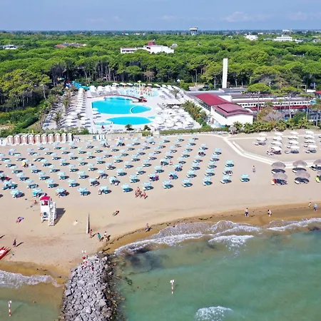 Seafront Flat With Amazing View In Lignano Apartment